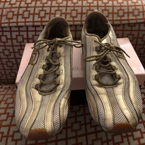 Sneaker  metallic gold size 9